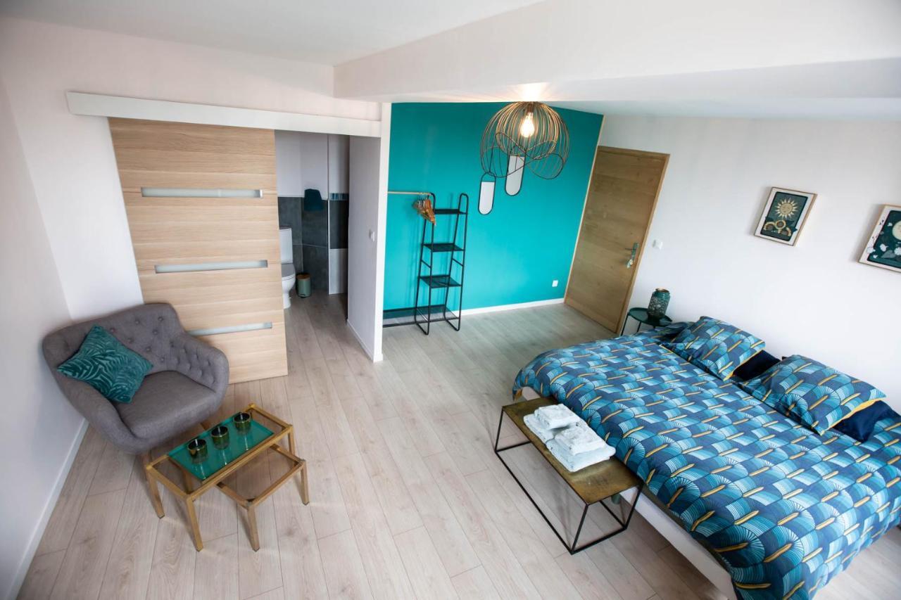 Au Bouchon Hotel Saint-Aigulin Bagian luar foto
