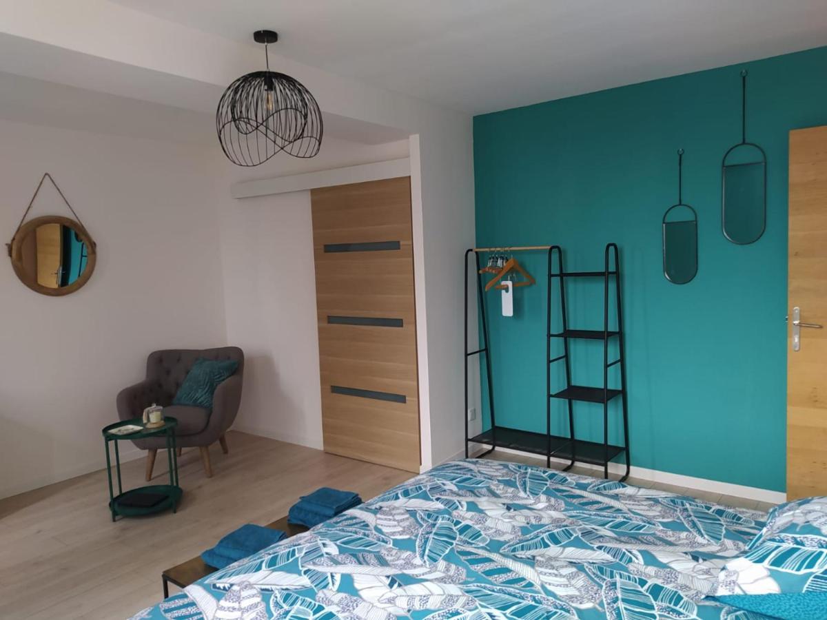 Au Bouchon Hotel Saint-Aigulin Bagian luar foto