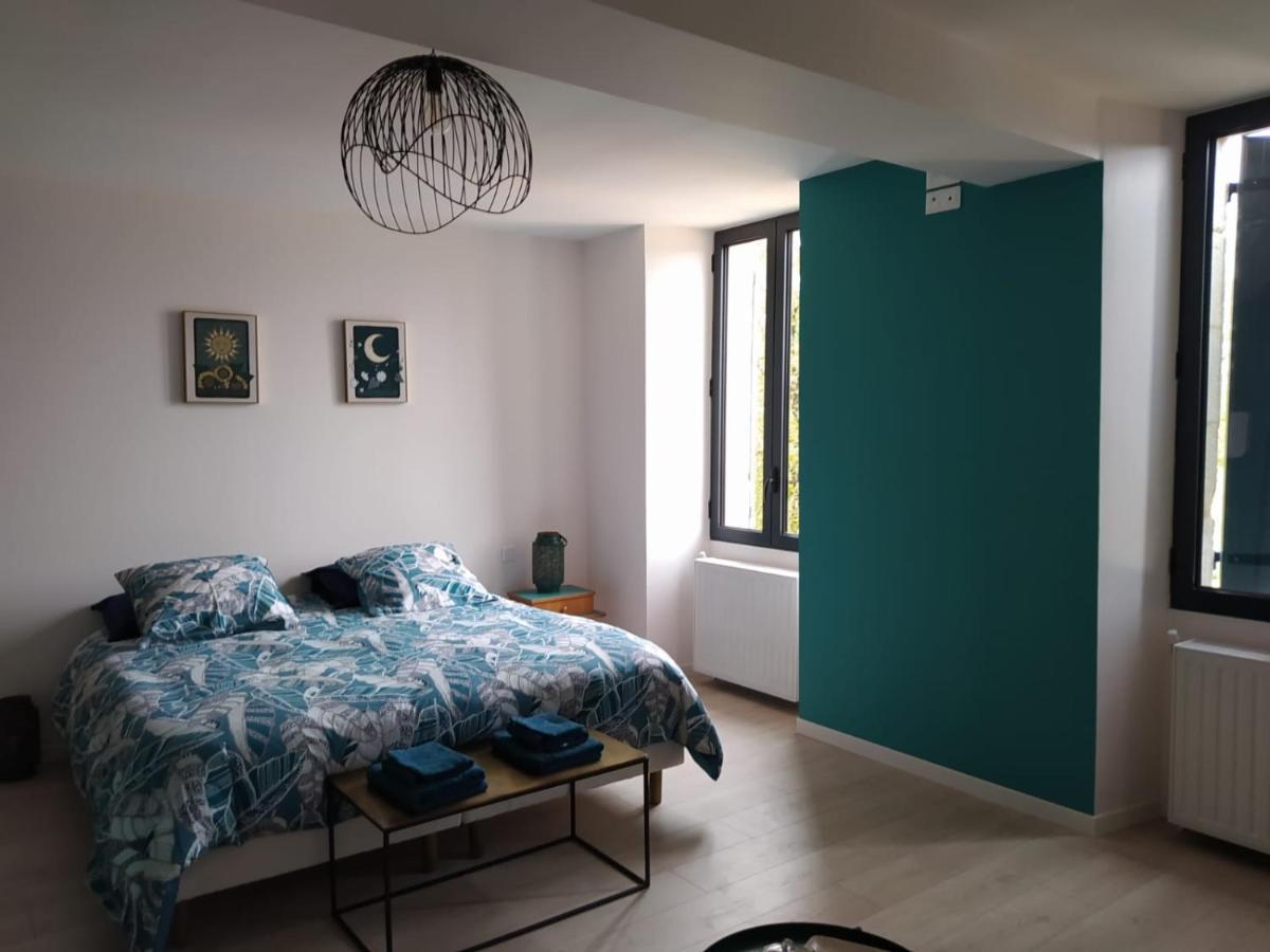 Au Bouchon Hotel Saint-Aigulin Bagian luar foto