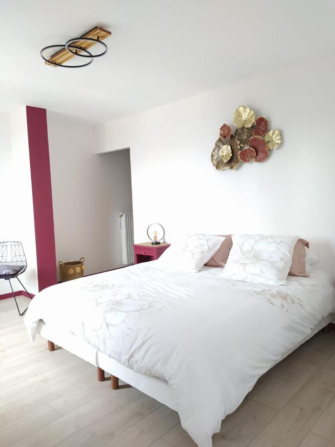 Au Bouchon Hotel Saint-Aigulin Bagian luar foto